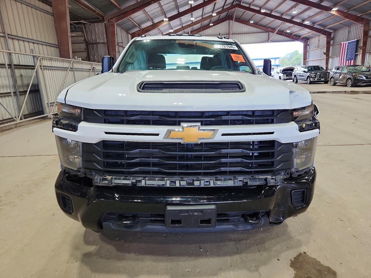 2025 Chevrolet Silverado K2500 Custom - zdjęcie 5