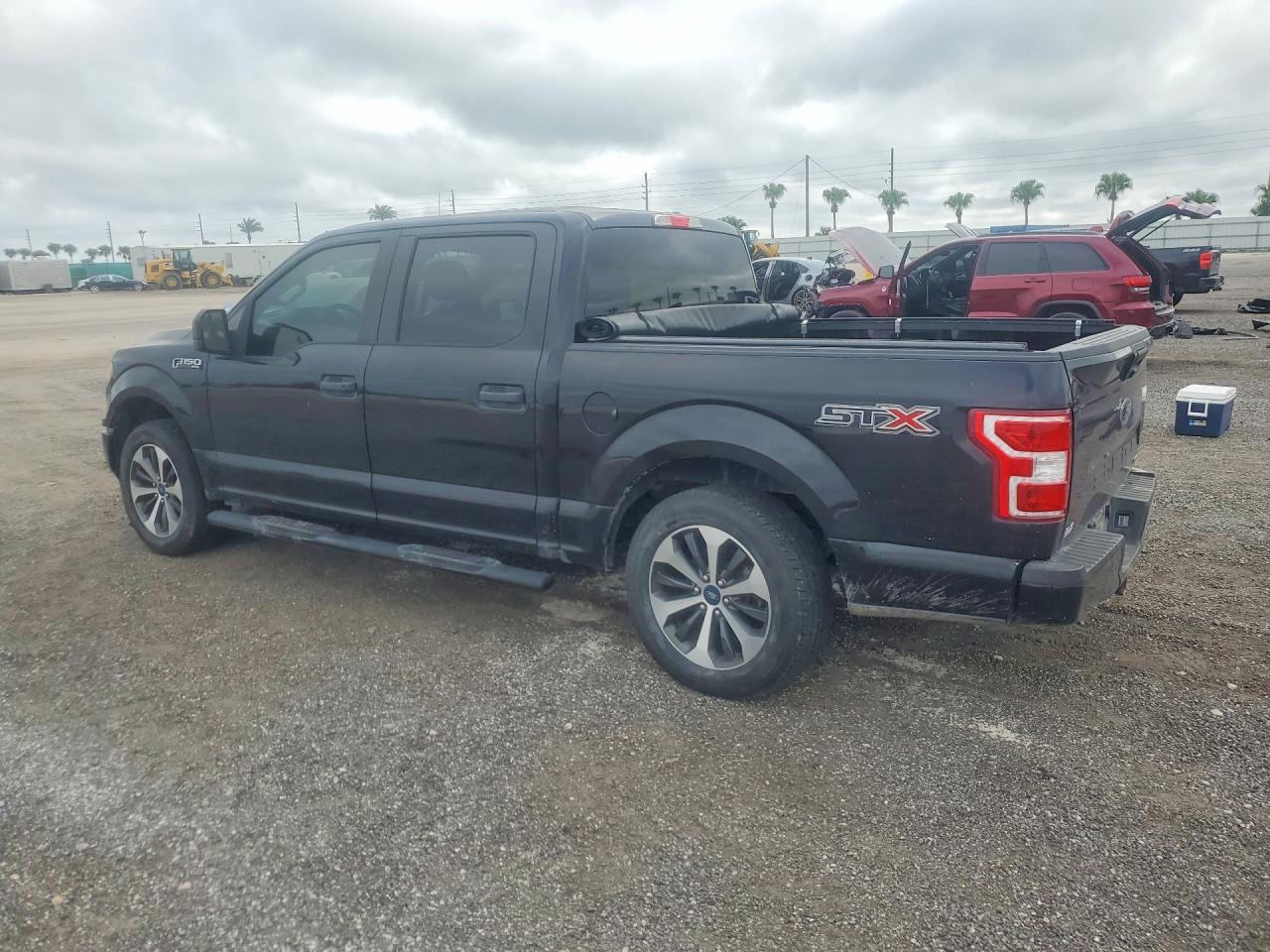 2020 Ford F150 Supercrew - zdjęcie 2