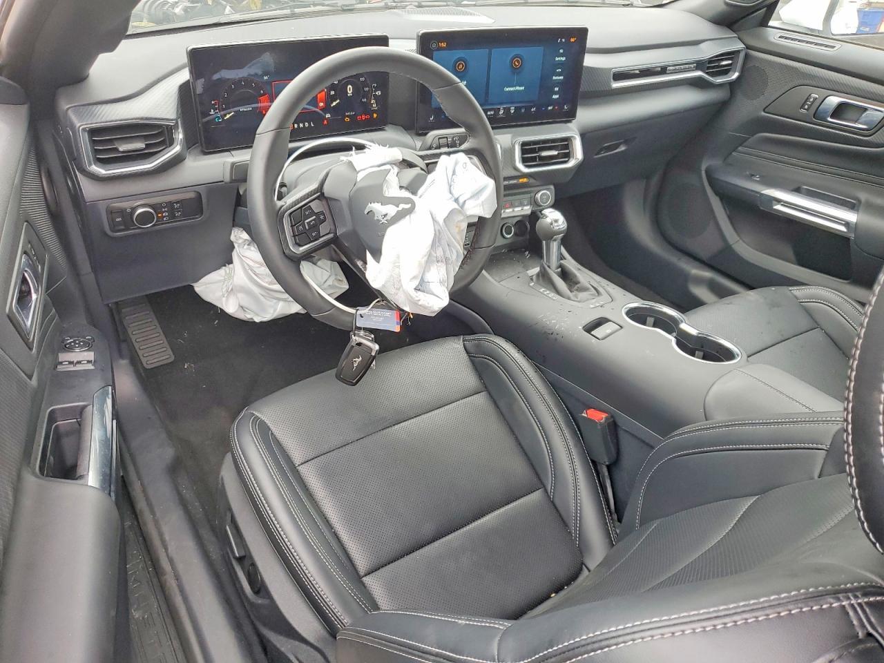 2026 Ford Mustang - zdjęcie 8