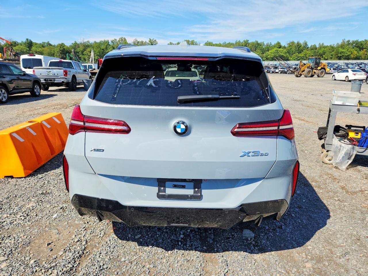 2025 BMW X3 30 xDrive - zdjęcie 6