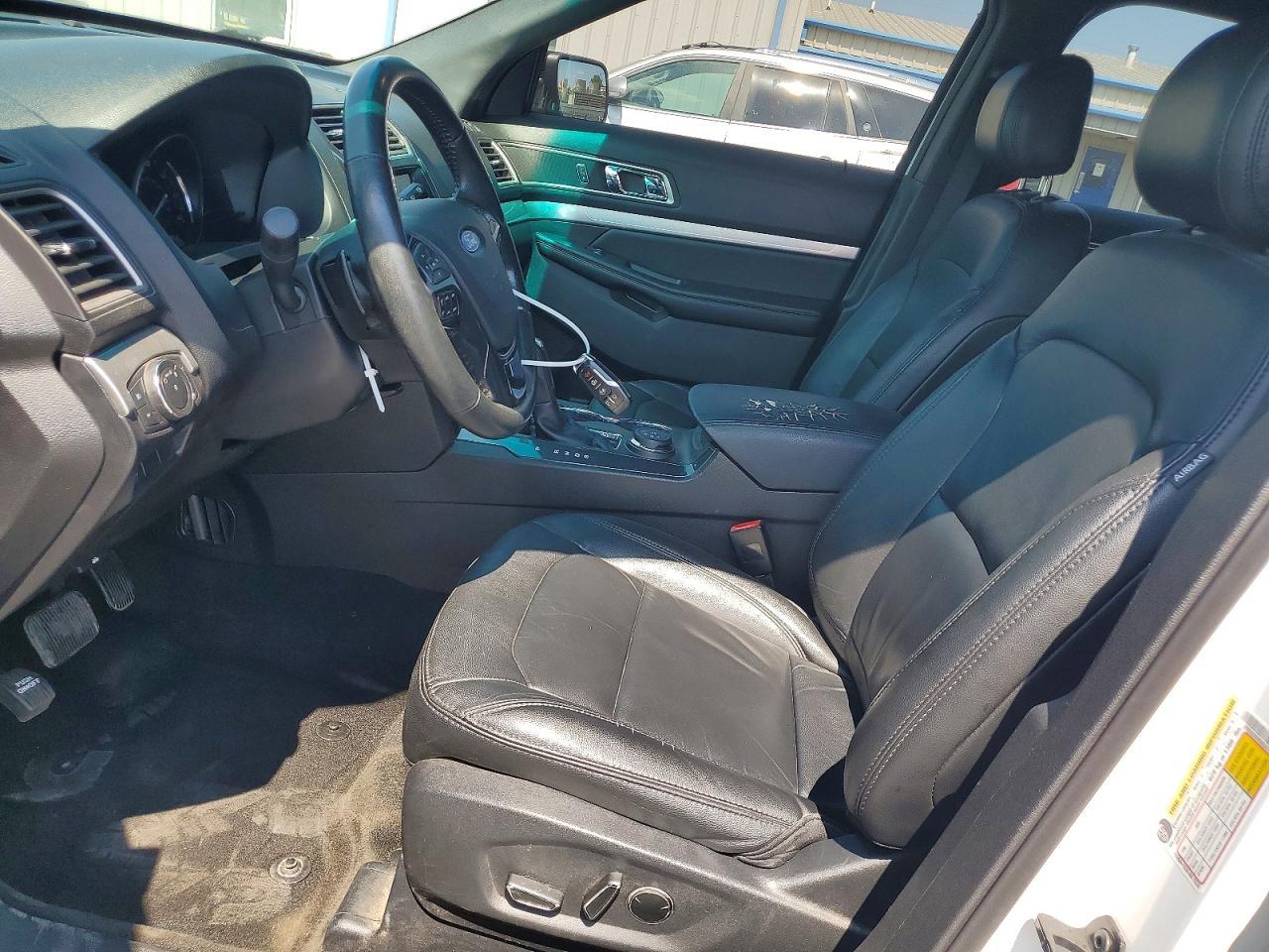 2017 Ford Explorer Xlt - zdjęcie 7