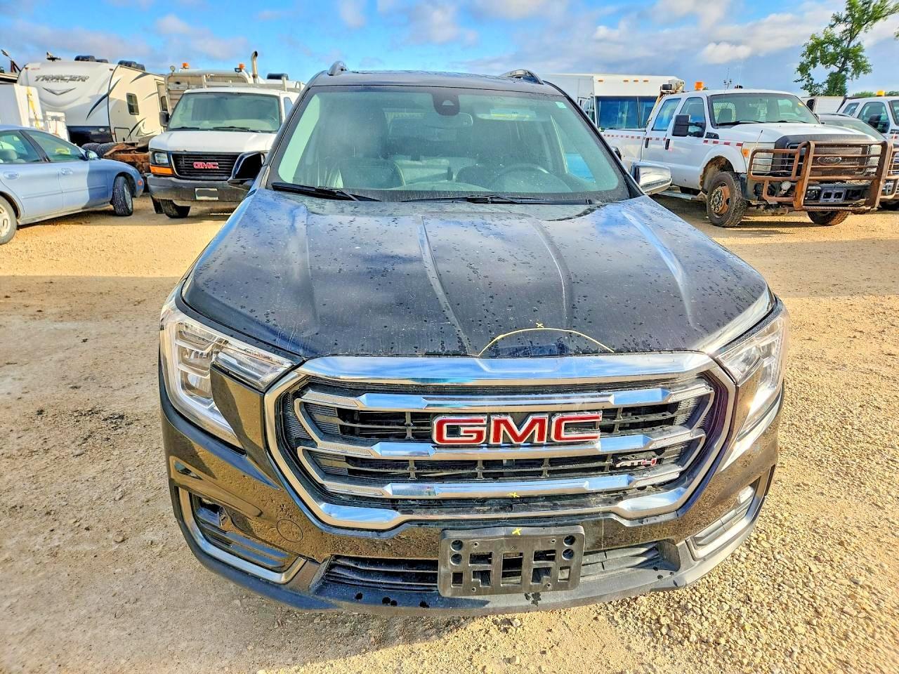 2024 GMC Terrain At4 - zdjęcie 5