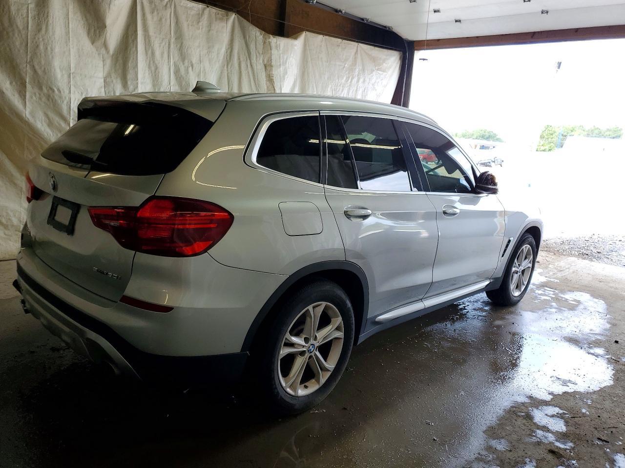 2019 BMW X3 Sdrive30I - zdjęcie 3