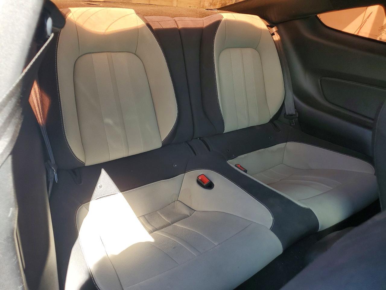 2019 Ford Mustang - zdjęcie 10