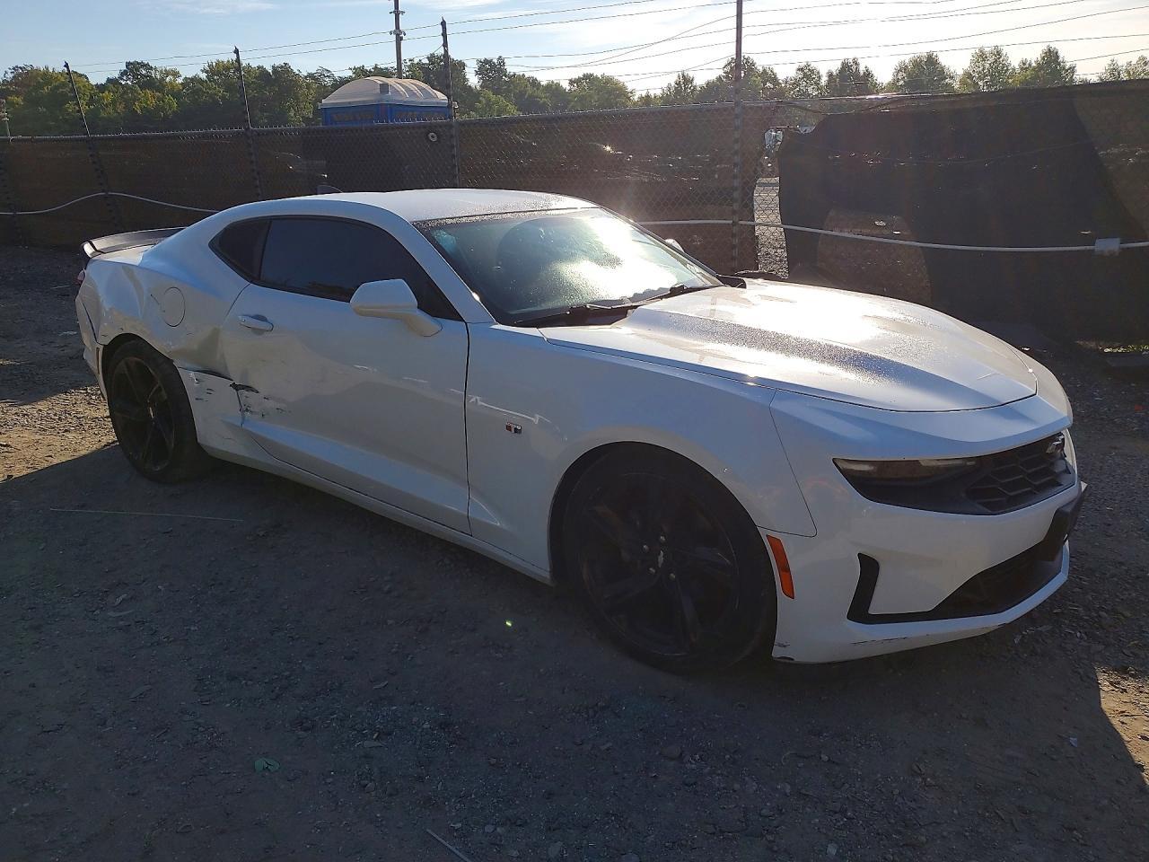 2019 Chevrolet Camaro Ls - zdjęcie 4