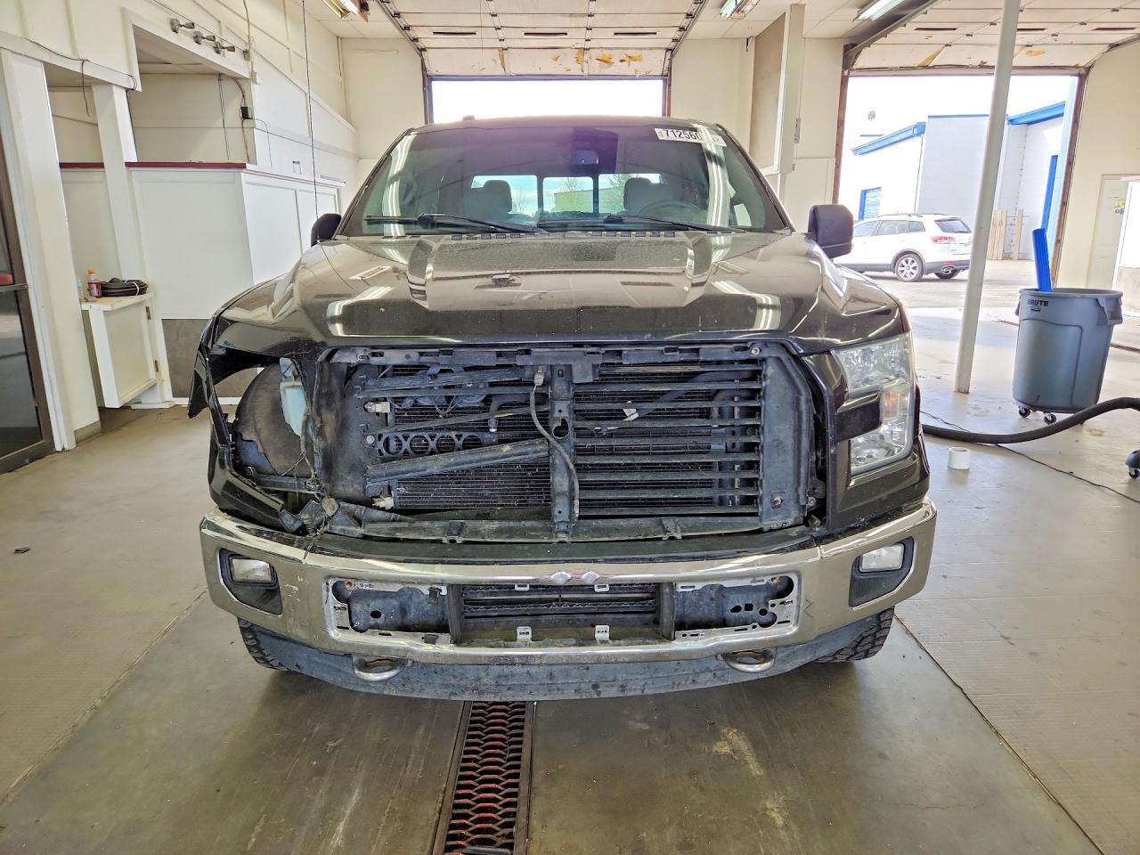 2015 Ford F150 Supercrew - zdjęcie 5