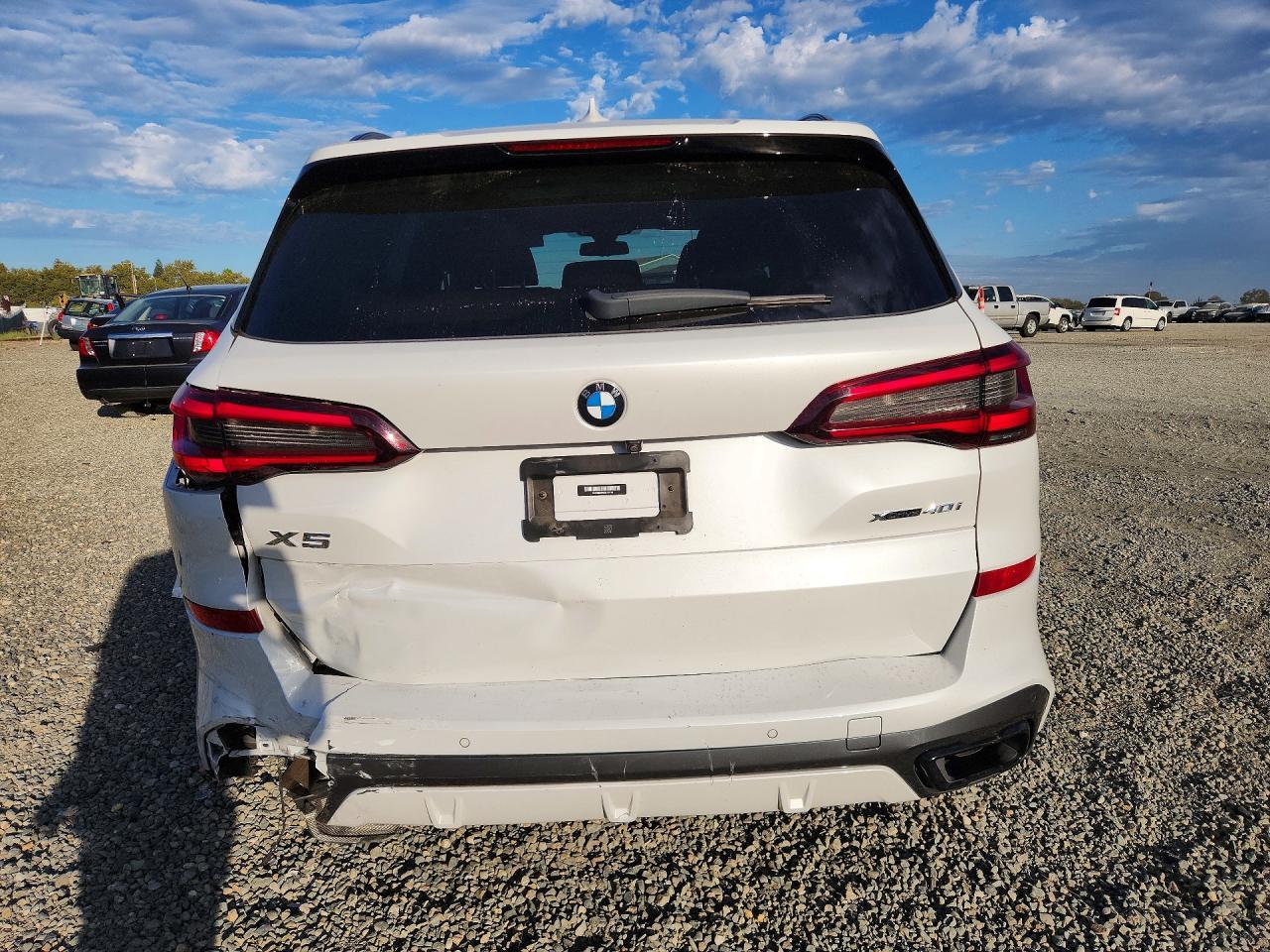 2022 BMW X5 xDrive40I - zdjęcie 6