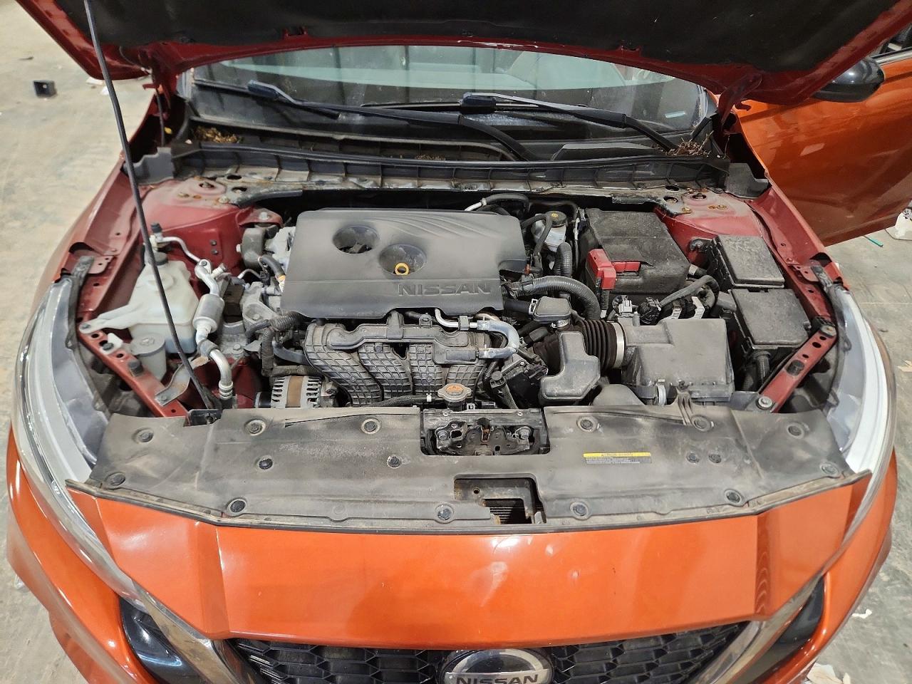 2019 Nissan Altima Sr - zdjęcie 11