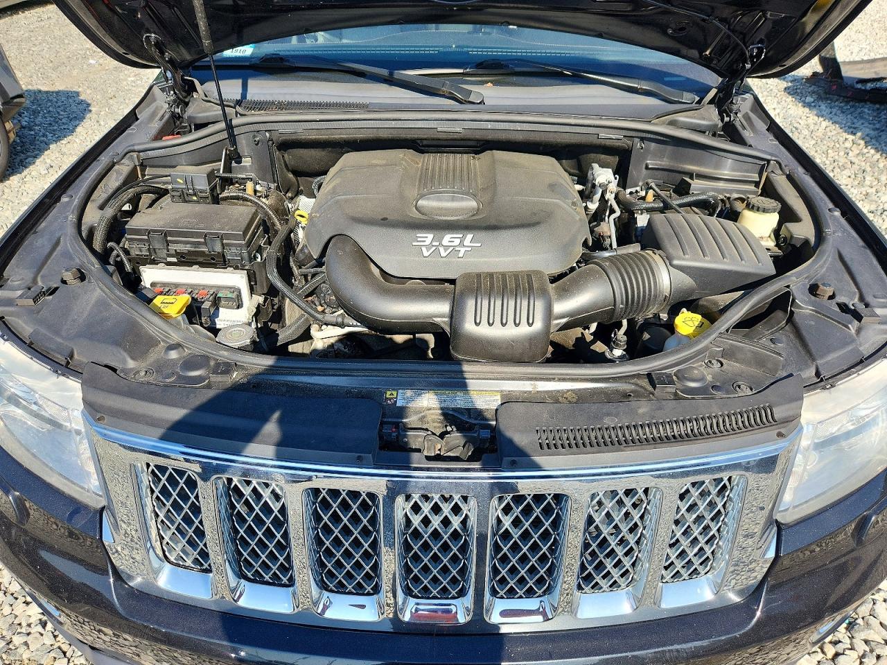 2013 Jeep Grand Cherokee Overland - zdjęcie 12
