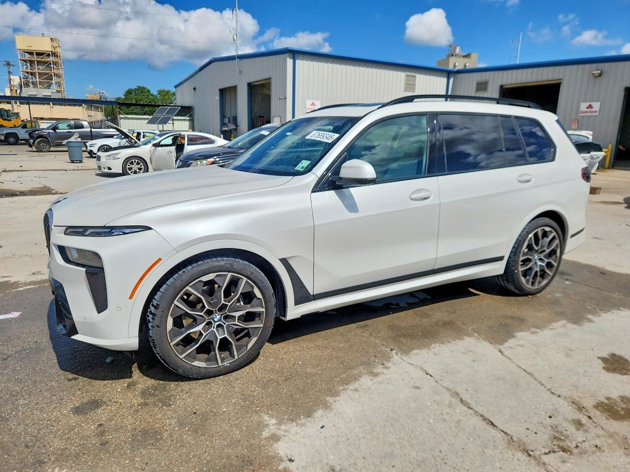 2026 BMW X7 xDrive40I - zdjęcie główne