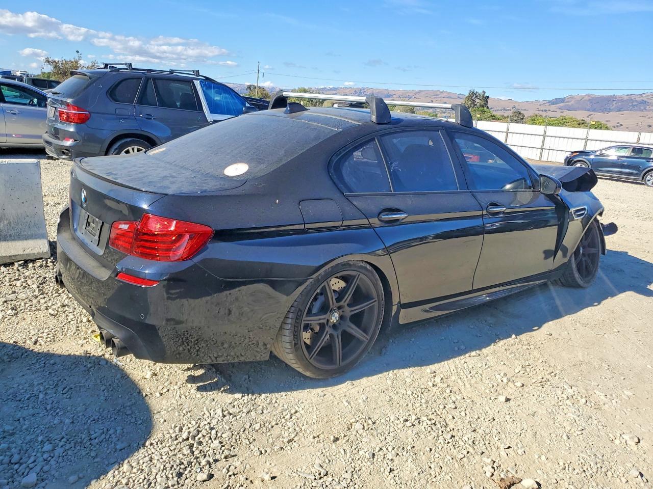 2015 BMW M5 - zdjęcie 3