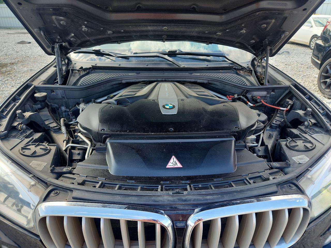 2015 BMW X5 xDrive50I - zdjęcie 12