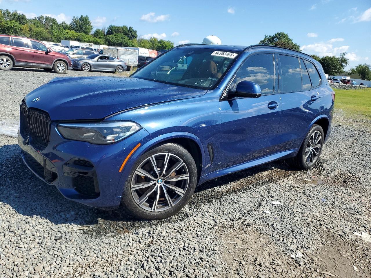 2022 BMW X5 xDrive40I - zdjęcie główne