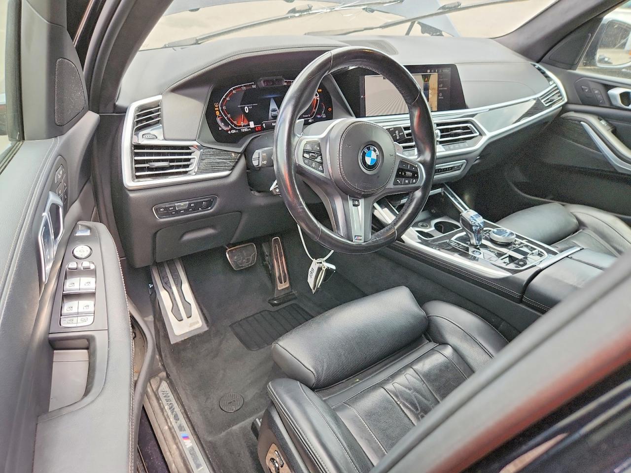 2022 BMW X7 xDrive40I - zdjęcie 8