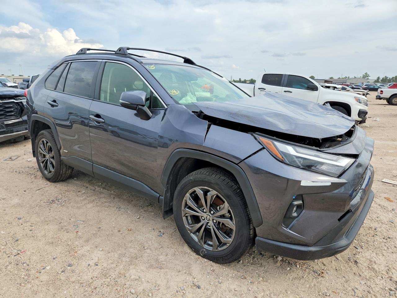 2023 Toyota Rav4 Xle Premium - zdjęcie 4