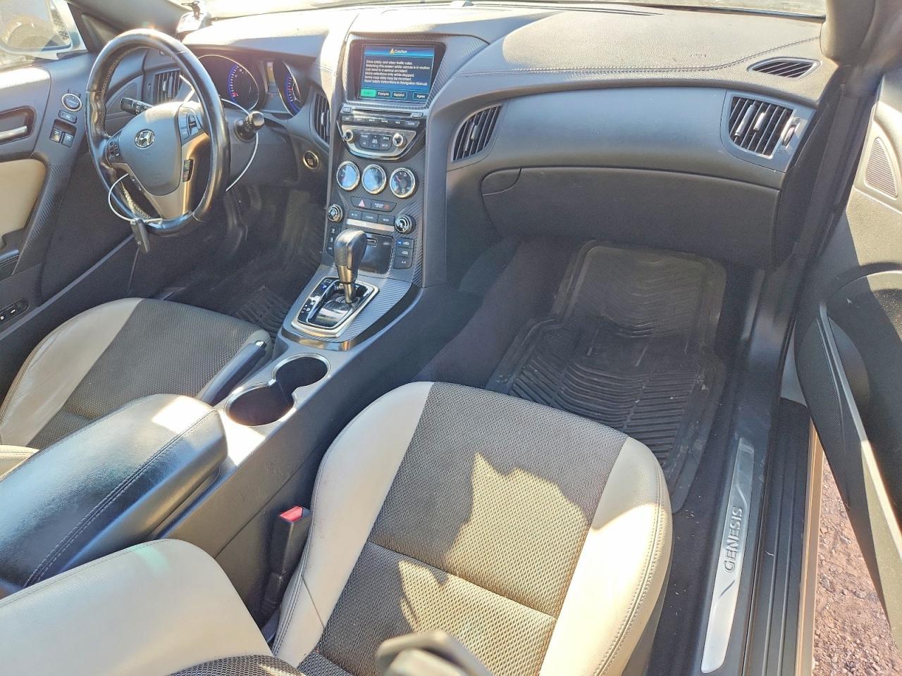 2013 Hyundai Genesis Coupe 2.0T Premium - zdjęcie 8