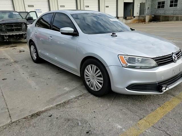 2014 Volkswagen Jetta Tdi - zdjęcie 13