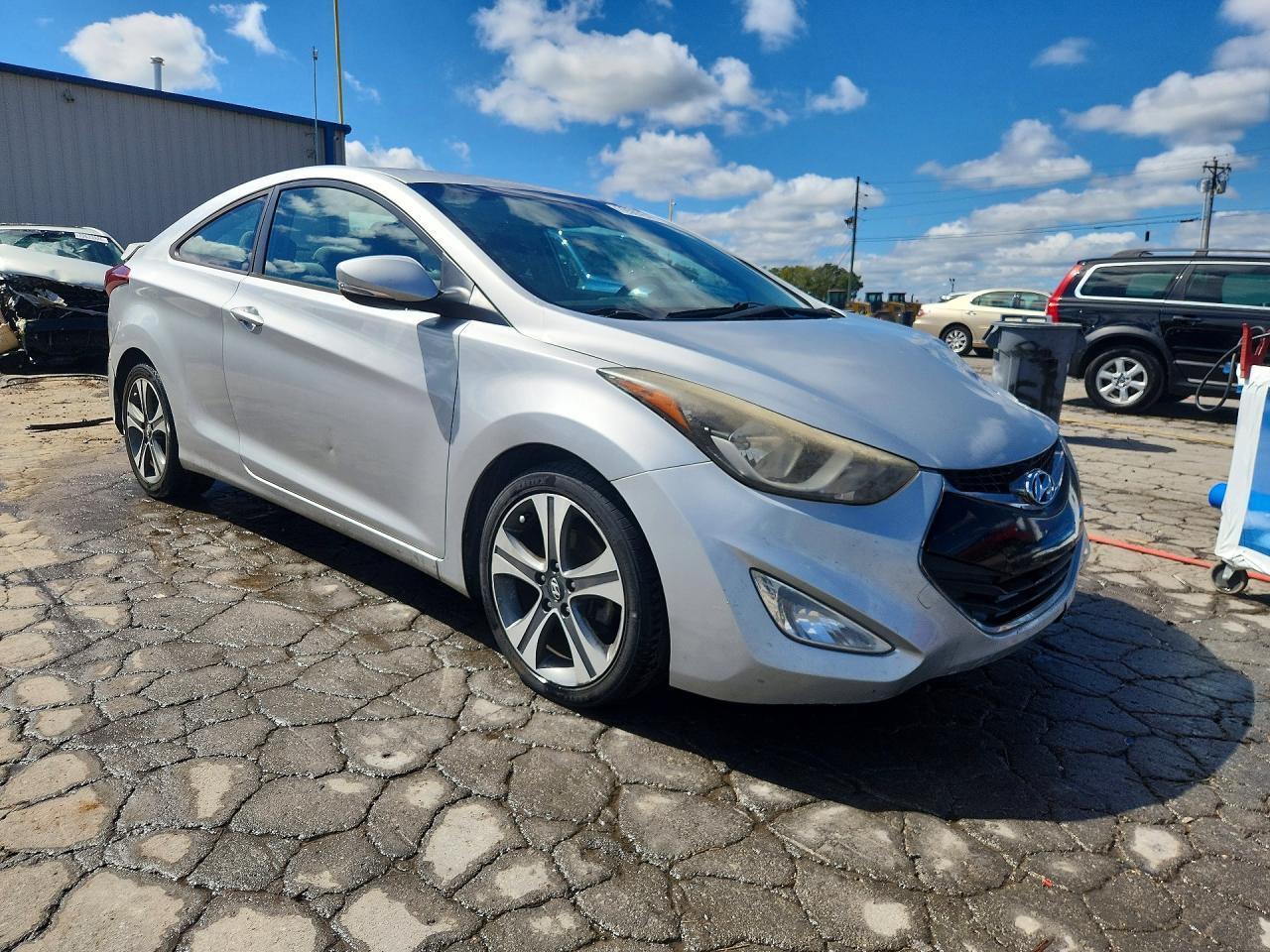 2014 Hyundai Elantra Coupe Base - zdjęcie 4