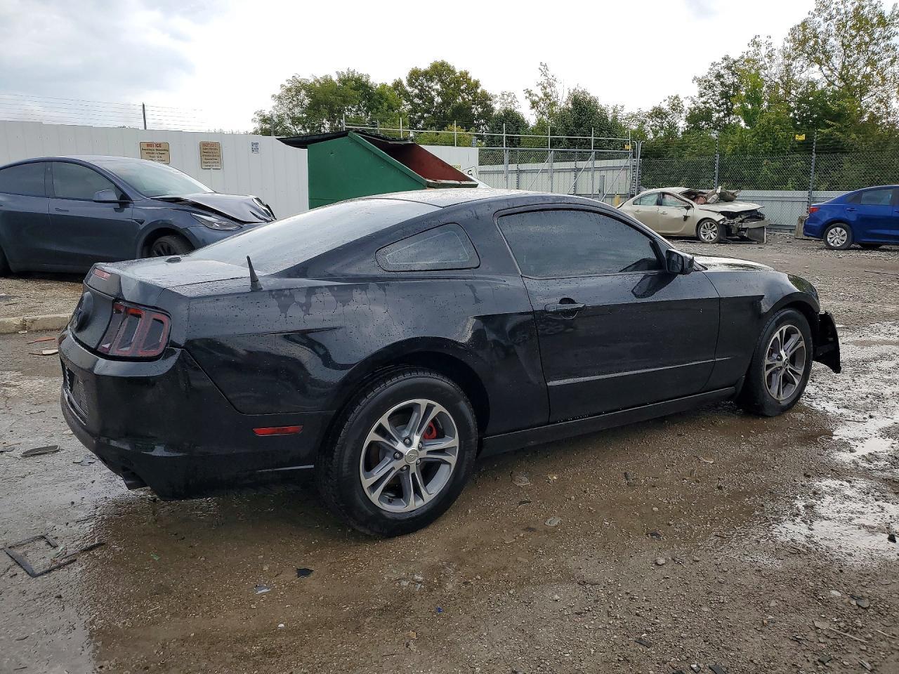 2014 Ford Mustang - zdjęcie 3