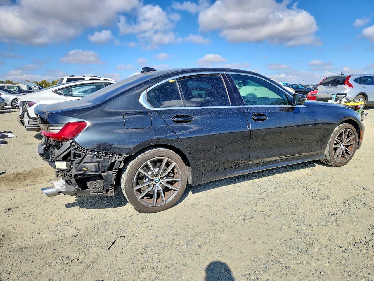 2020 BMW Seria 3 330i - zdjęcie 3