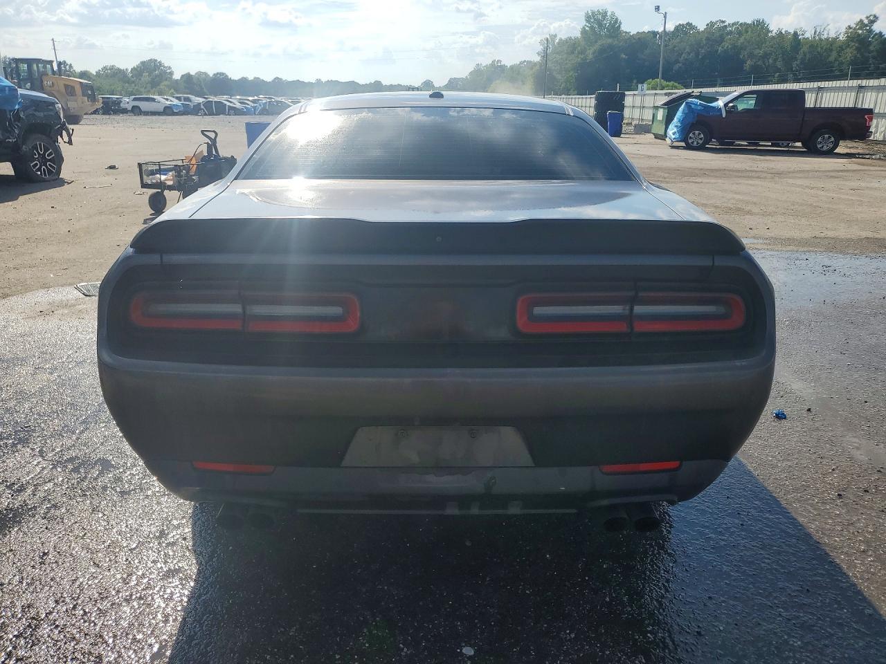 2021 Dodge Challenger R/T - zdjęcie 6
