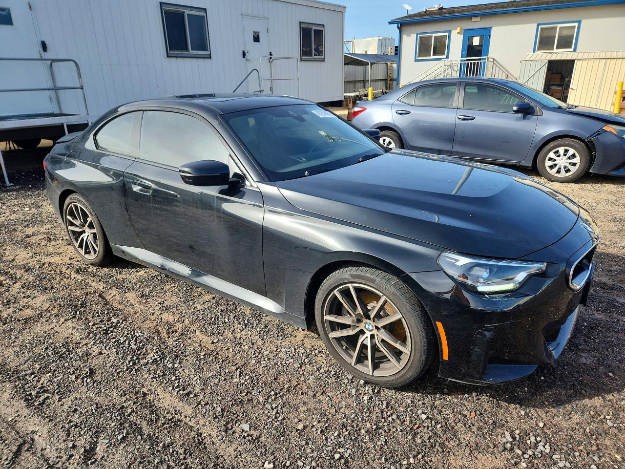 2024 BMW 230I - zdjęcie 4