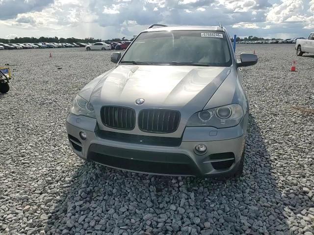 2013 BMW X5 xDrive50I - zdjęcie 13