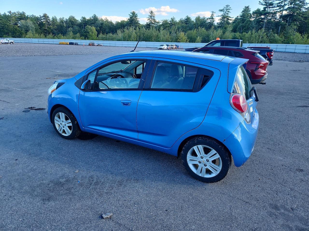 2015 Chevrolet Spark Ls - zdjęcie 2