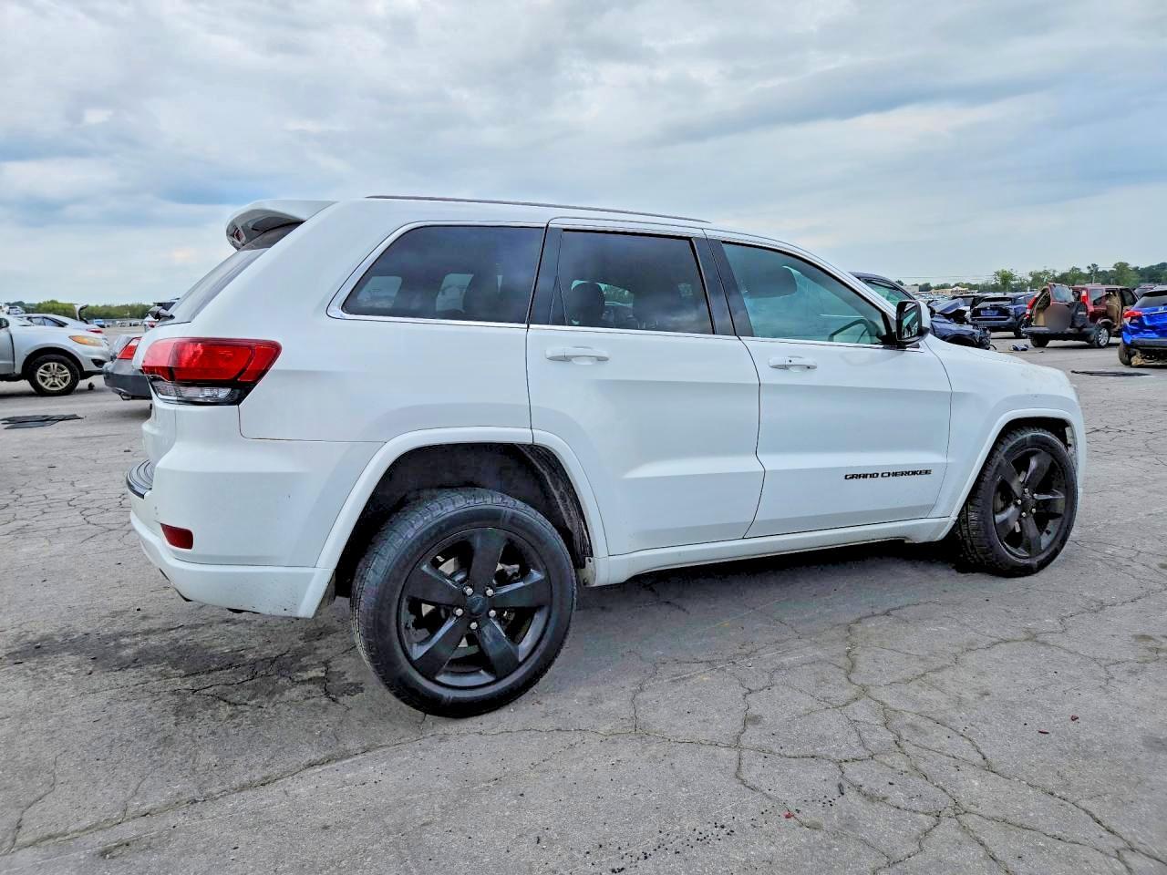 2015 Jeep Grand Cherokee Laredo - zdjęcie 3