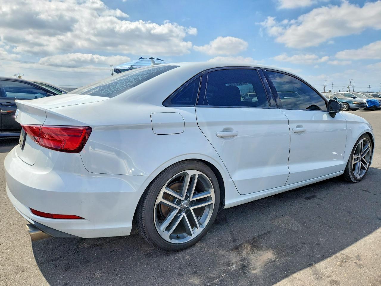 Audi A3 - zdjęcie 3