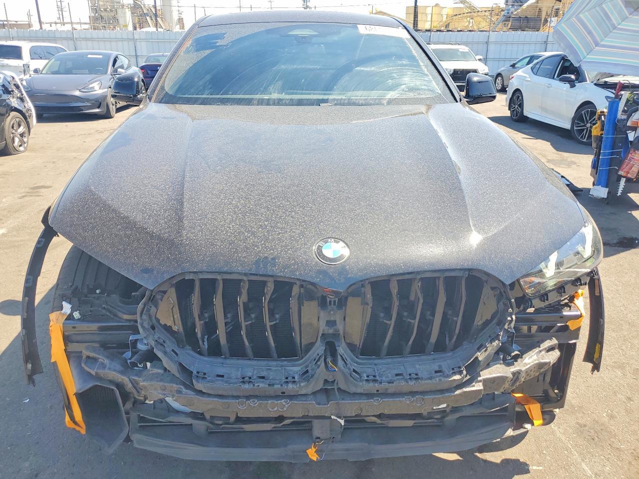 2025 BMW X6 xDrive40I - zdjęcie 5