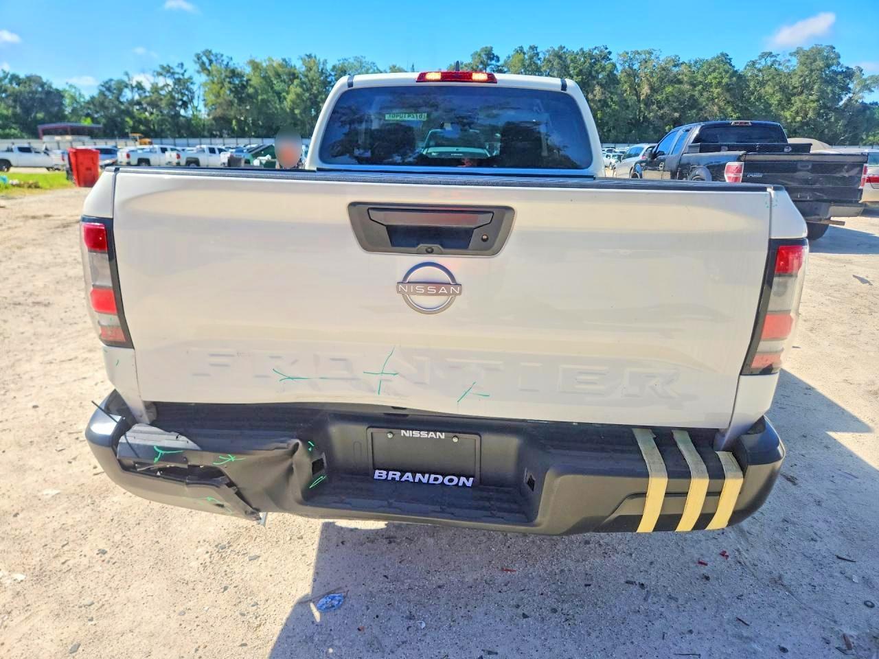 2024 Nissan Frontier S - zdjęcie 6
