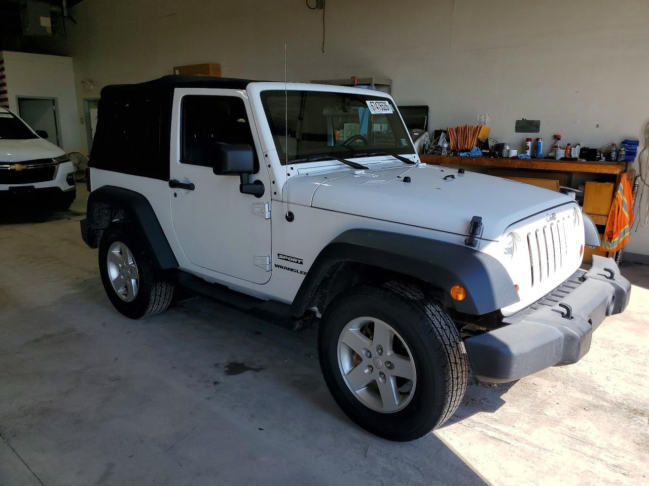2013 Jeep Wrangler Sport - zdjęcie 4