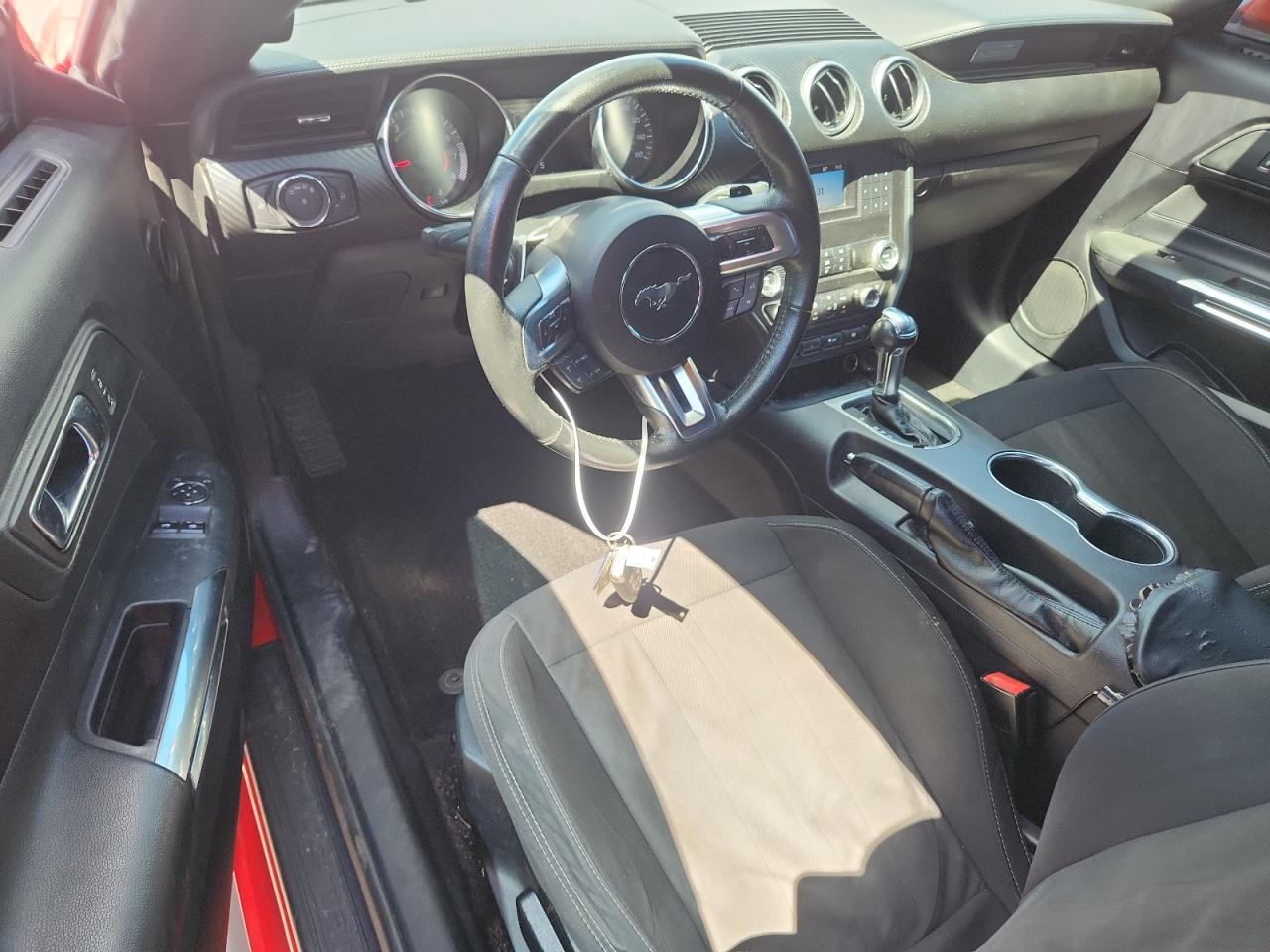 2019 Ford Mustang - zdjęcie 8