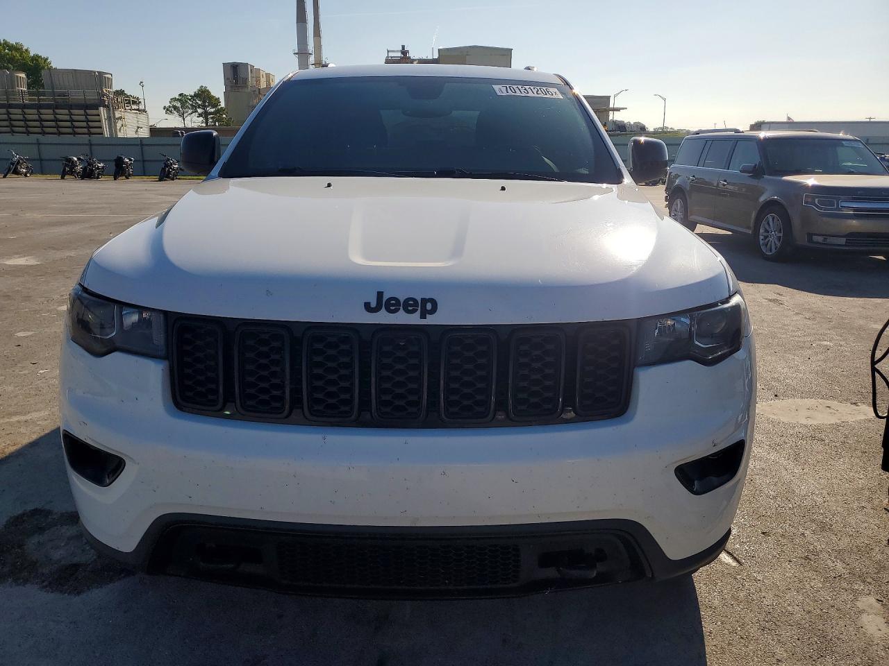 2018 Jeep Grand Cherokee Laredo - zdjęcie 5