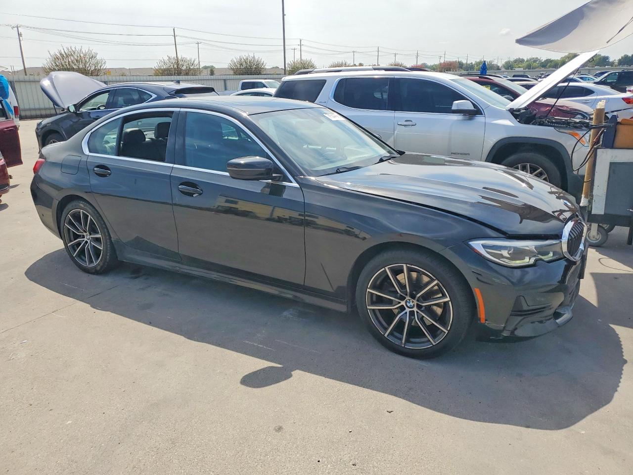 2020 BMW 330I - zdjęcie 4