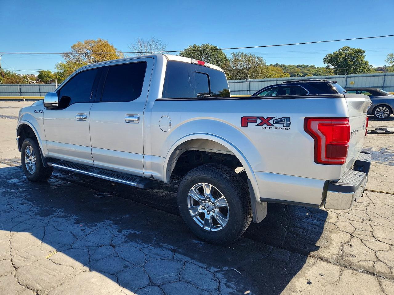 2015 Ford F150 Supercrew - zdjęcie 2