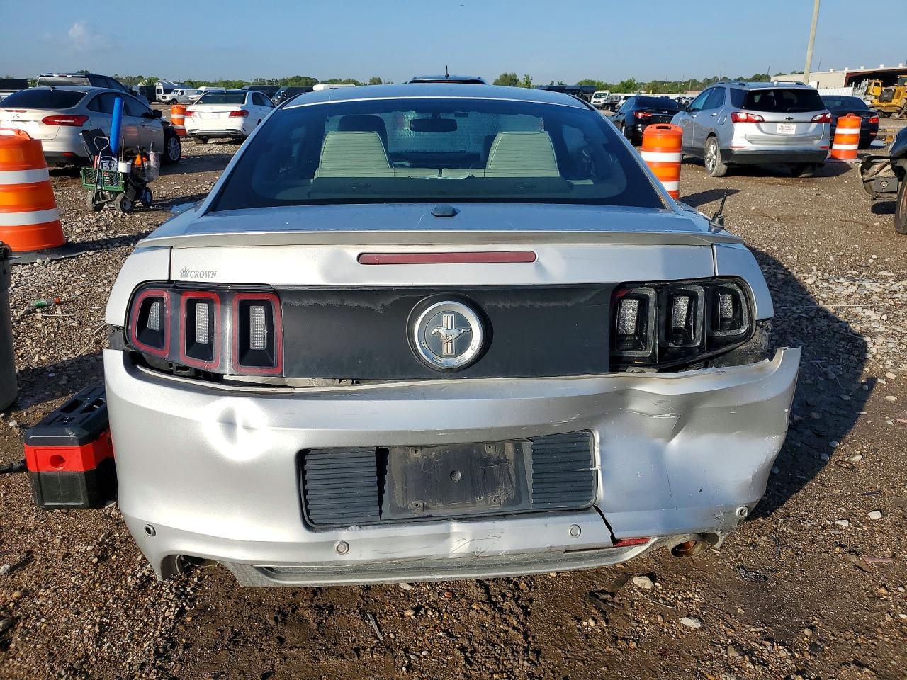2013 Ford Mustang - zdjęcie 6