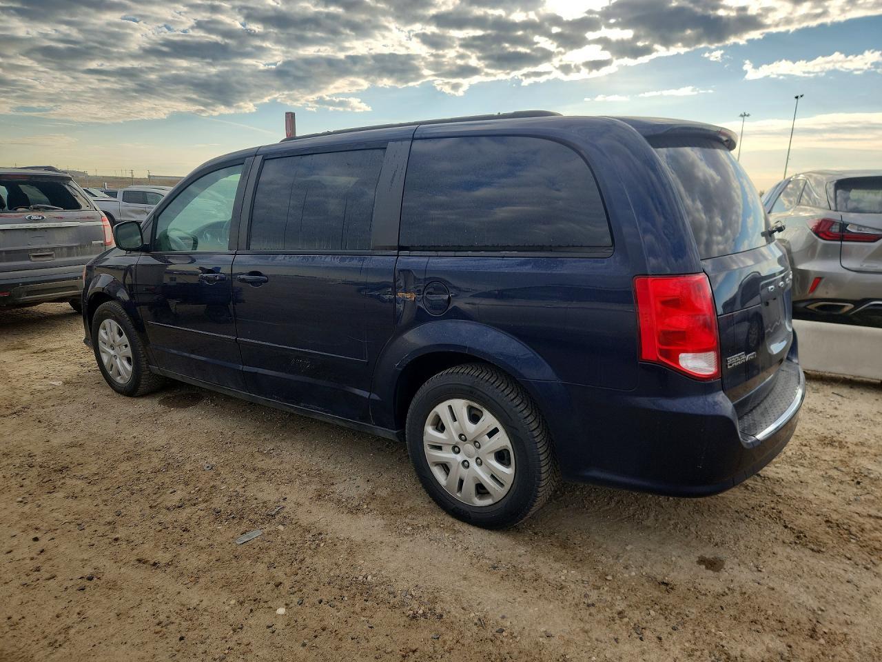2016 Dodge Grand Caravan Se - zdjęcie 2