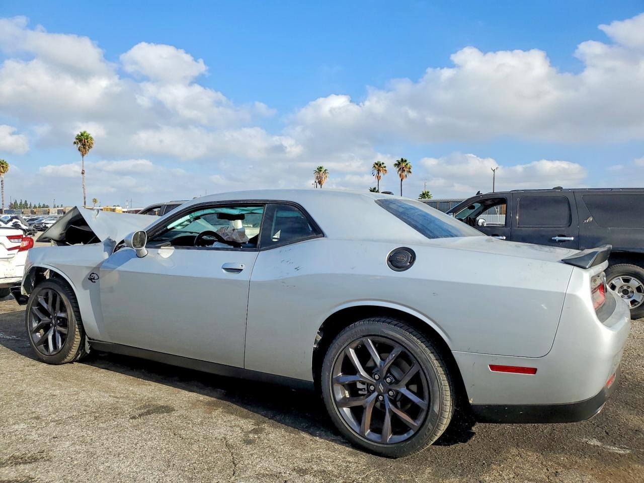 2023 Dodge Challenger Sxt - zdjęcie 2