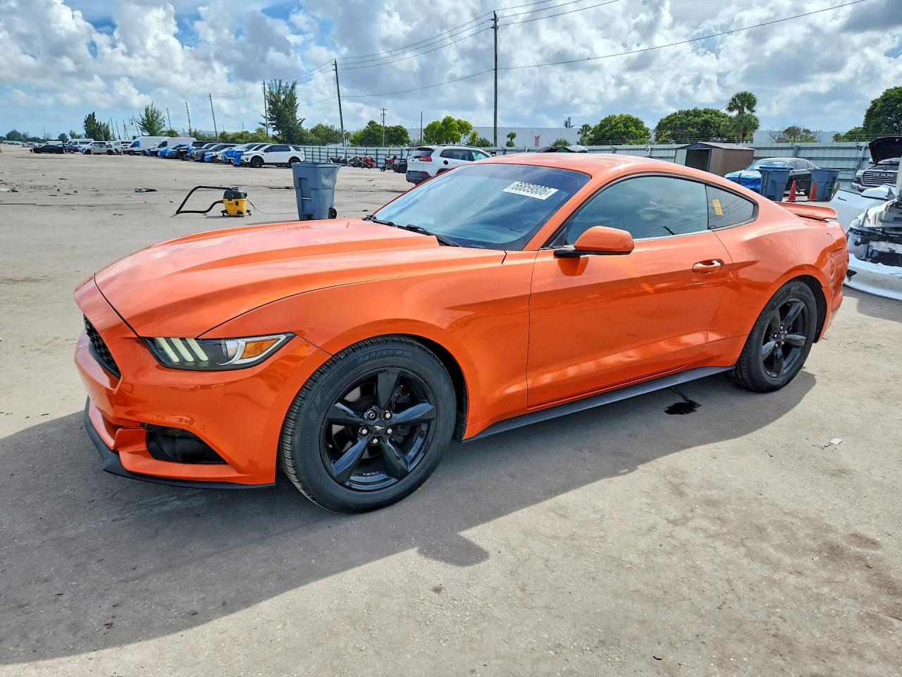 2015 Ford Mustang - zdjęcie główne