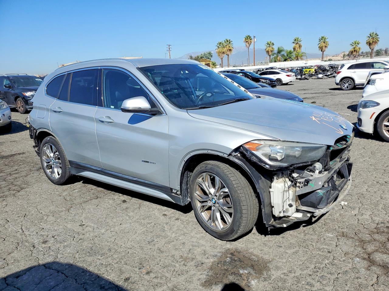 2017 BMW X1 Sdrive28I - zdjęcie 4