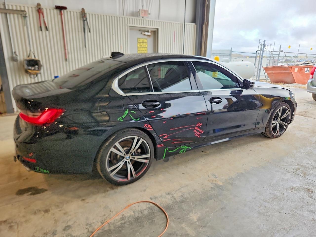 2019 BMW Seria 3 330i - zdjęcie 3