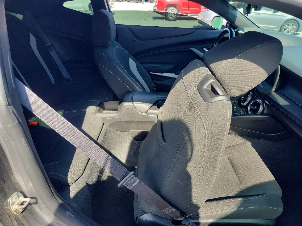 2019 Chevrolet Camaro Ls - zdjęcie 10