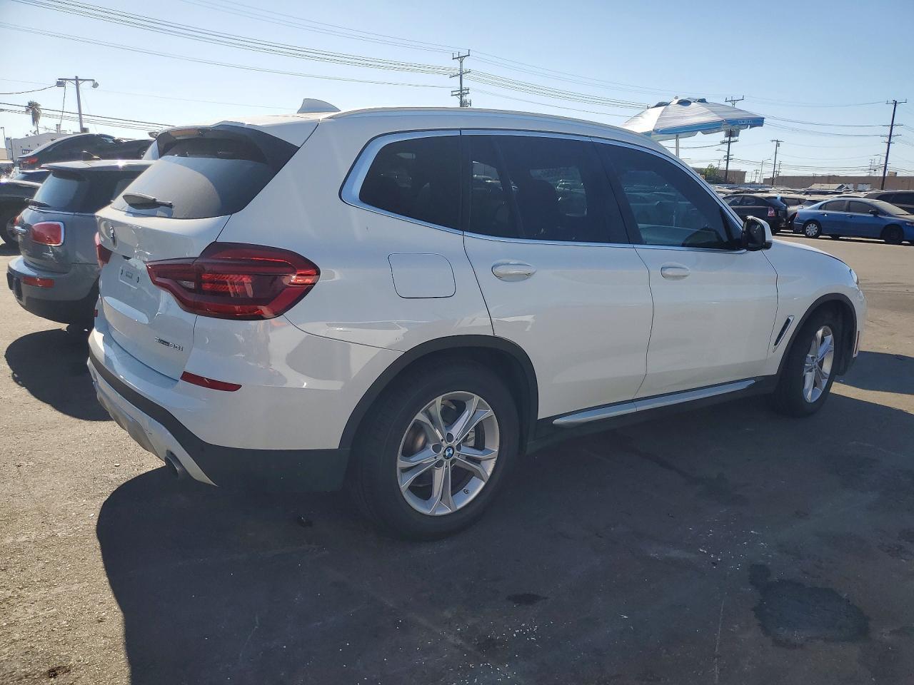 2020 BMW X3 Sdrive30I - zdjęcie 3