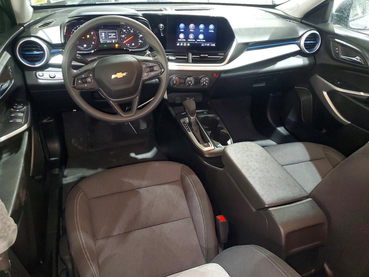 2026 Chevrolet Trax Ls - zdjęcie 8