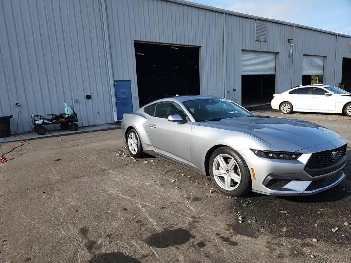 2026 Ford Mustang - zdjęcie 13