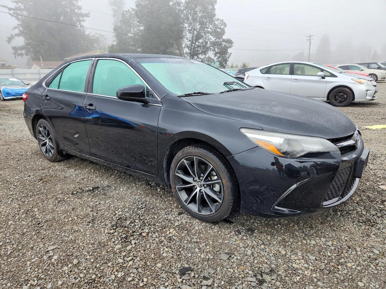2015 Toyota Camry Xse - zdjęcie 4