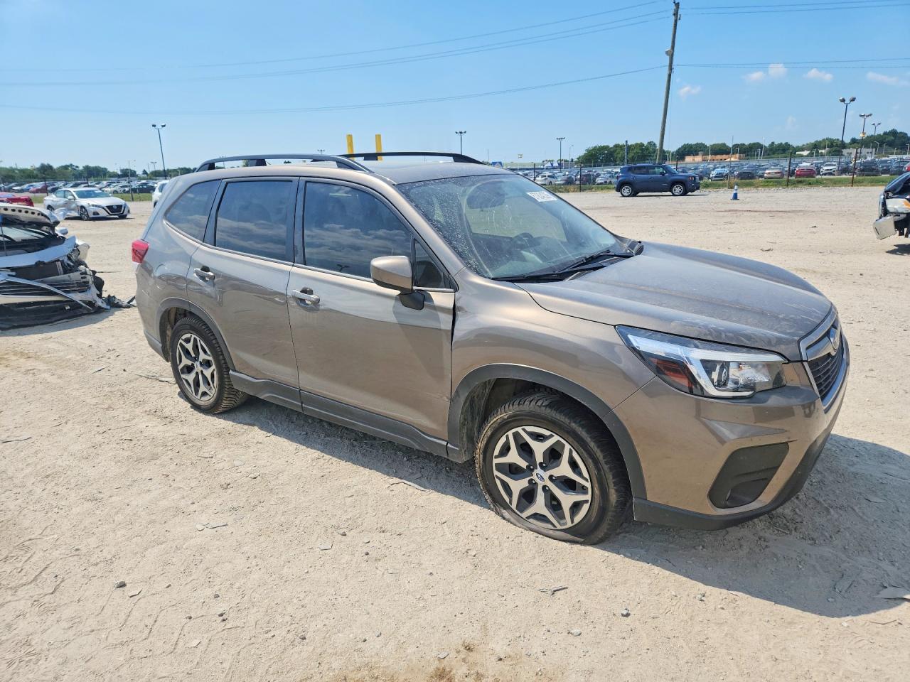 2020 Subaru Forester Premium - zdjęcie 4