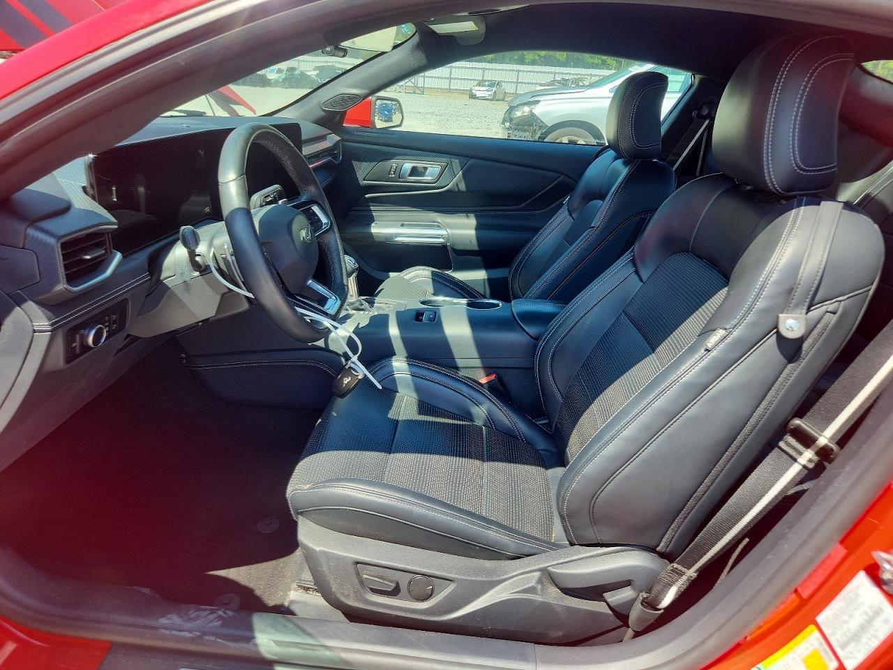 2024 Ford Mustang Gt - zdjęcie 7